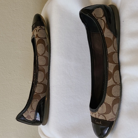 Coach Cecile brown/tan flats size 7.5 - Picture 1 of 6